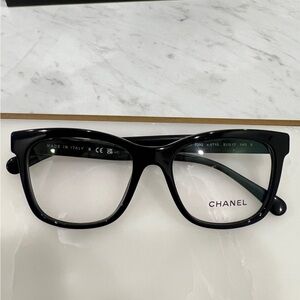 New Chanel model 0ch3992 c1710